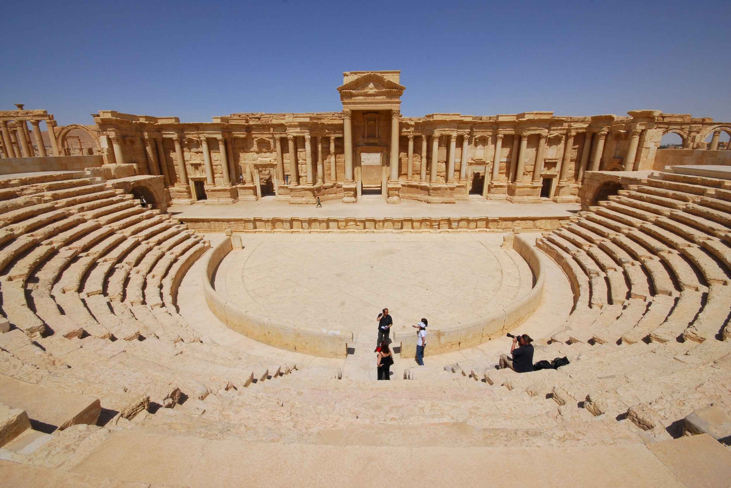 Palmyra, Syria: The Rise, Fall, and Legacy of a Desert Queen